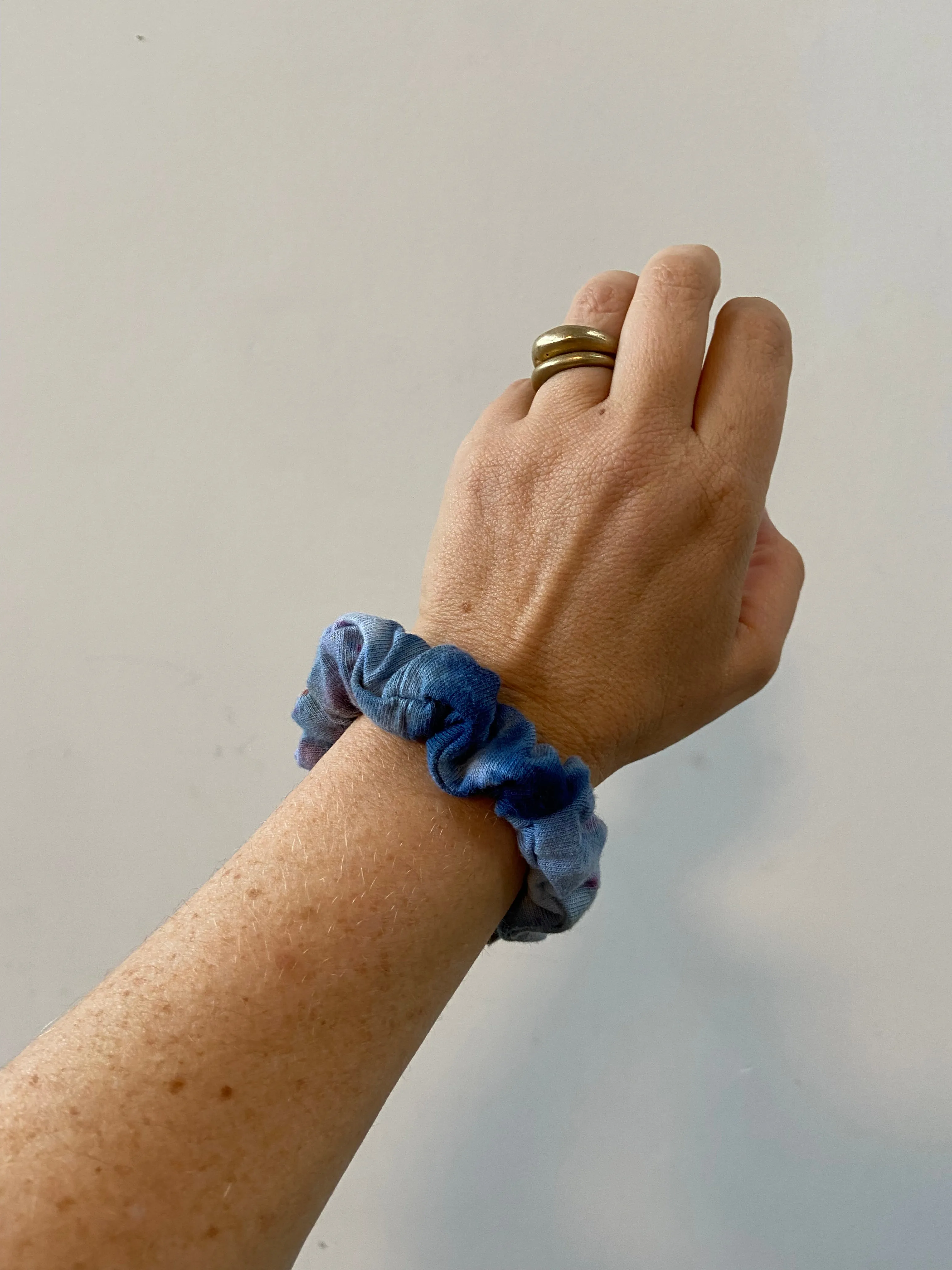 Hand Dyed Zero Waste Scrunchie (4 colors)